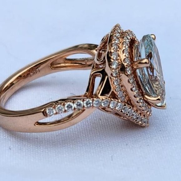 14K rose gold ring with aquamarine stone and diamonds halo - Picture 12 of 15